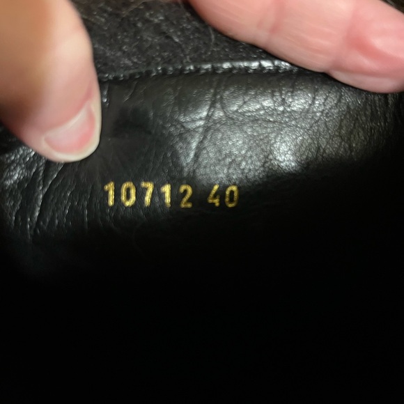 Stylish Black Fur-Trimmed Boots - Picture 5 of 7